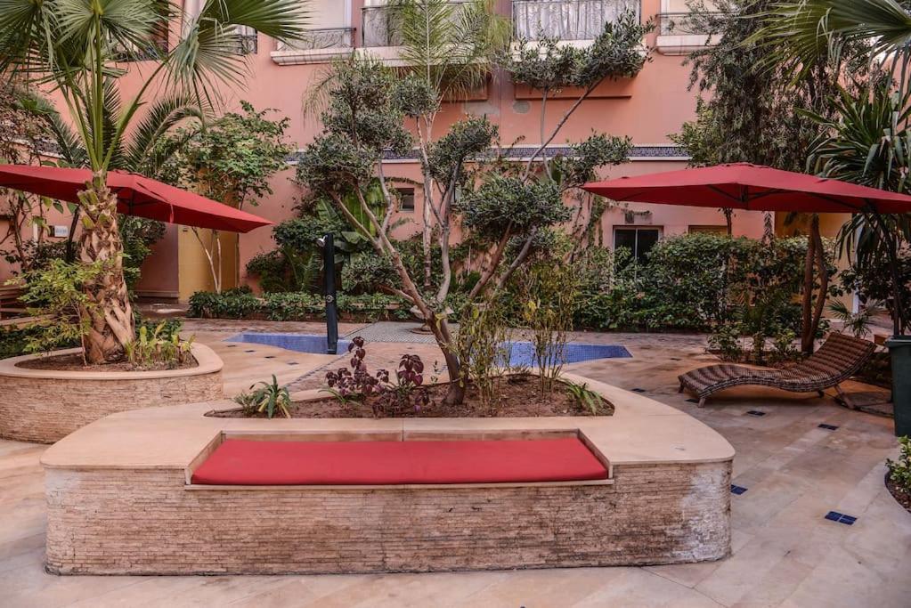 Schone Ferienwohnung: Poolblick und Terrasse nahe Majorelle Garden Marrakesh Exterior photo