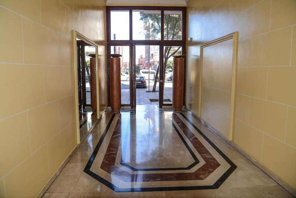Schone Ferienwohnung: Poolblick und Terrasse nahe Majorelle Garden Marrakesh Exterior photo